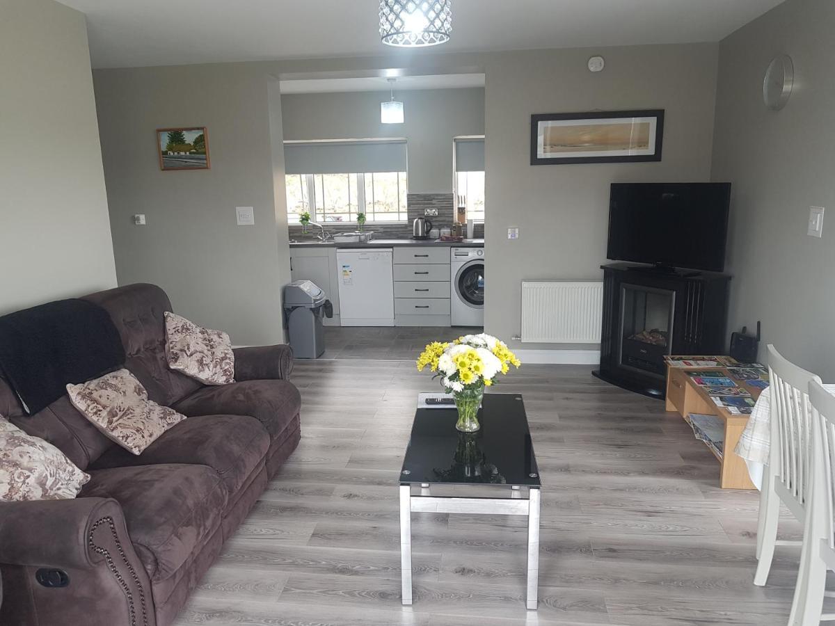 דונגול Sea Breeze Cottage מראה חיצוני תמונה